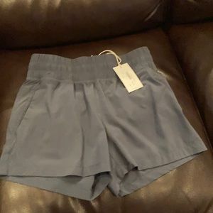NWT, Free Fly women’s pull-on breeze short, size small